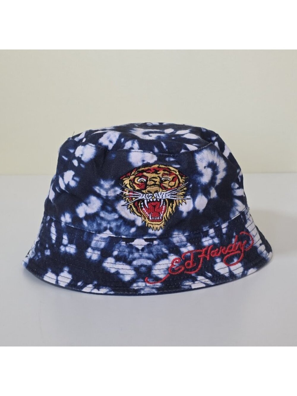 Ed Hardy Screaming Tiger Reversible Bucket Hat OS Embroidered Cyber Y2K Tie Dye